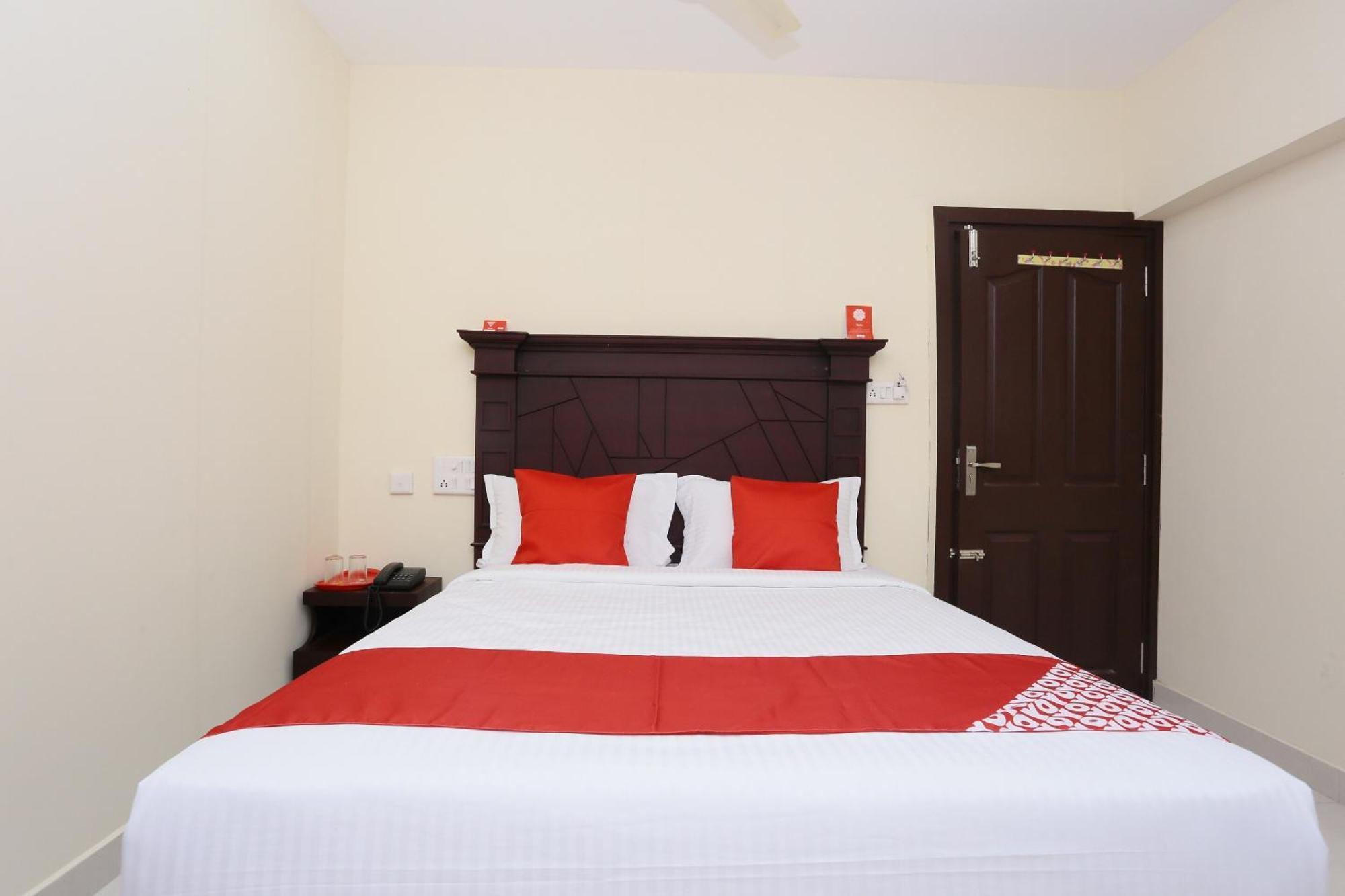 Hotel O Malabar Plaza Kochi Exterior foto