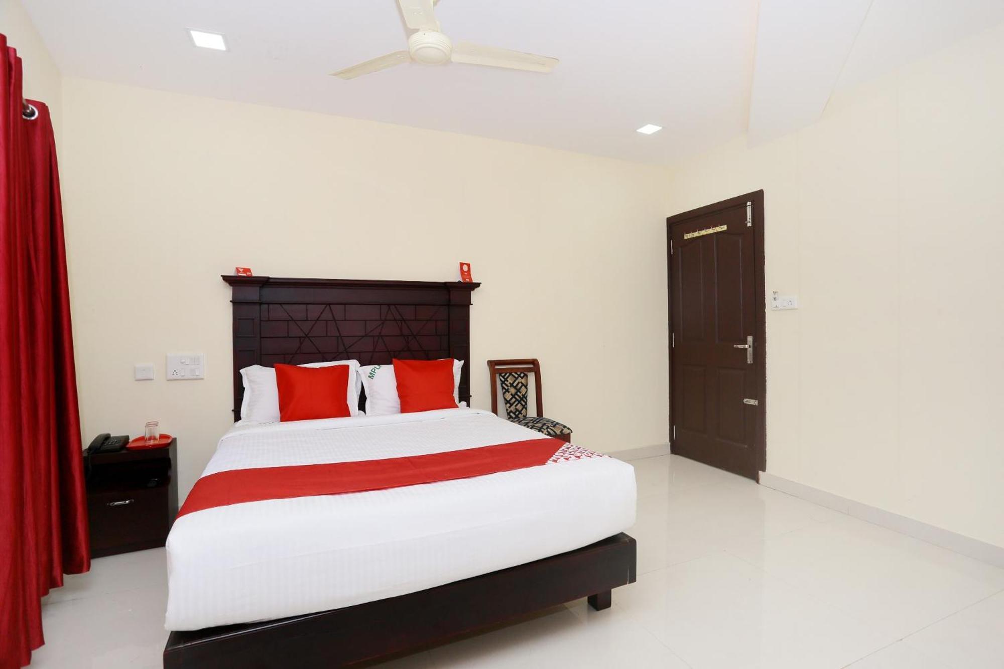 Hotel O Malabar Plaza Kochi Exterior foto